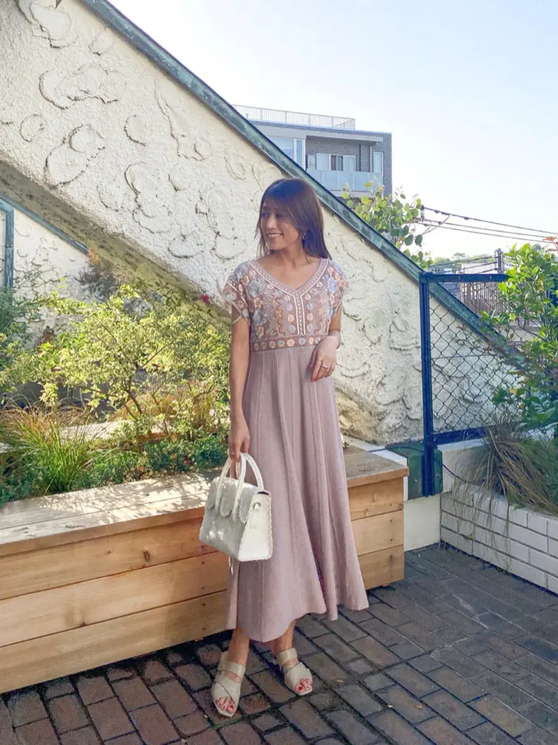 ORIGINATED IN GRACE CONTINENTAL yukimi yonee コーディネート画像