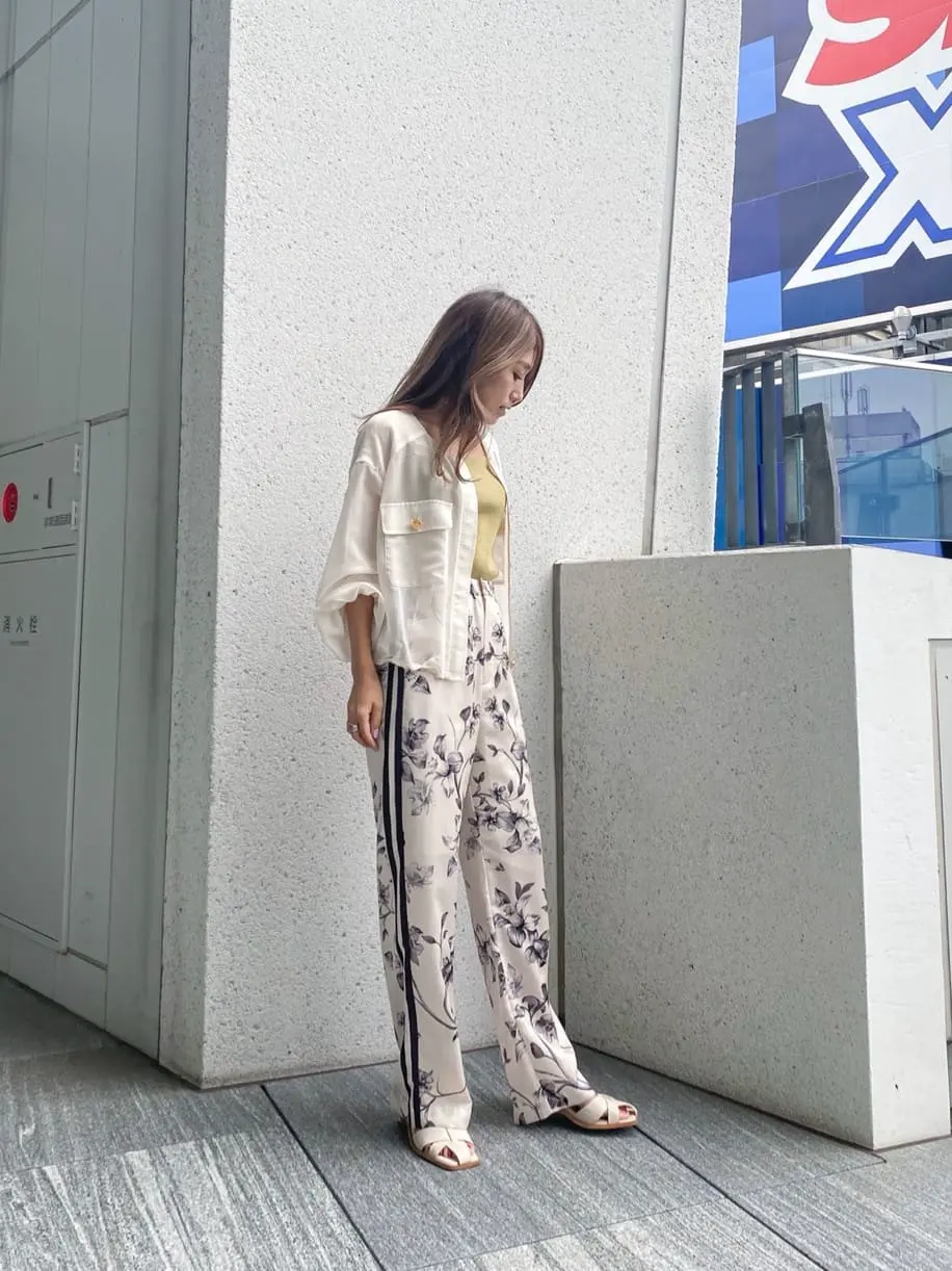 ORIGINATED IN GRACE CONTINENTAL yukimi yonee コーディネート画像