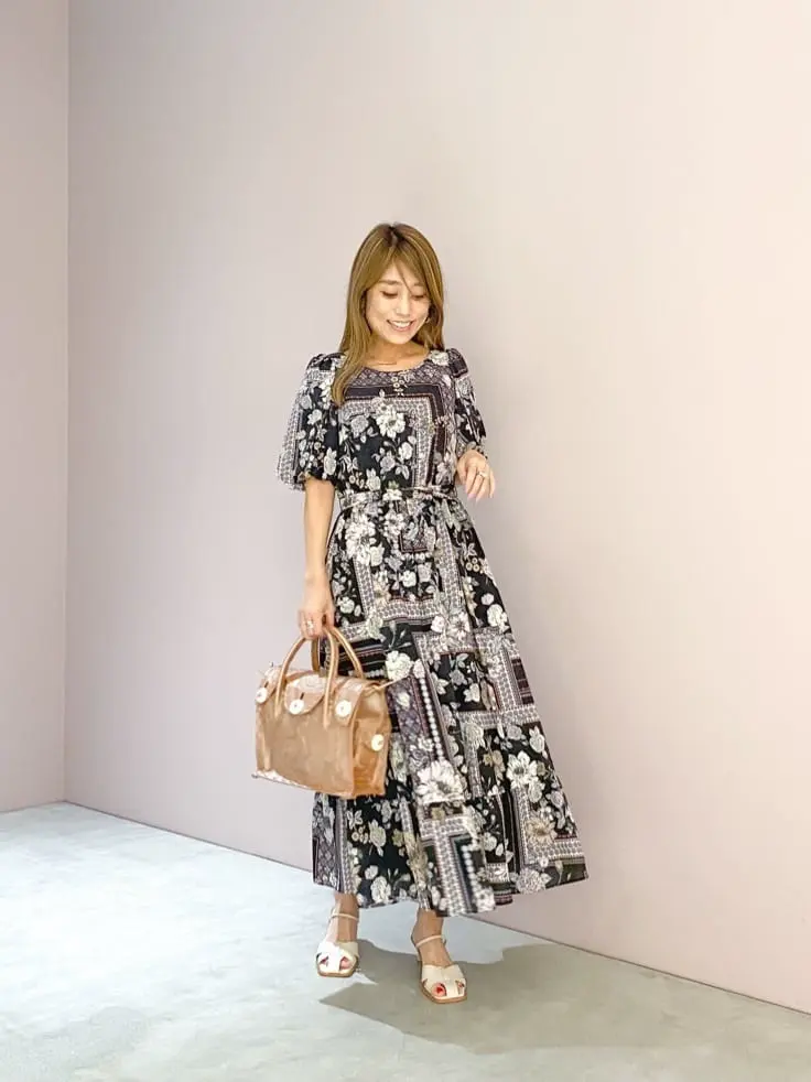 ORIGINATED IN GRACE CONTINENTAL yukimi yonee コーディネート画像