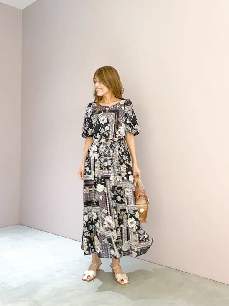 ORIGINATED IN GRACE CONTINENTAL yukimi yonee コーディネート画像