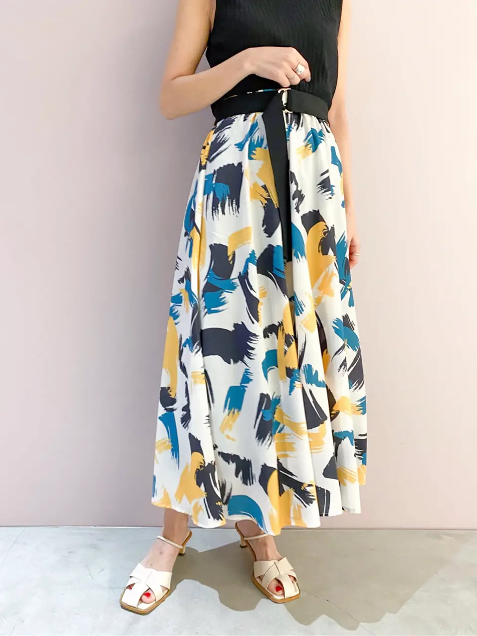 ORIGINATED IN GRACE CONTINENTAL yukimi yonee コーディネート画像