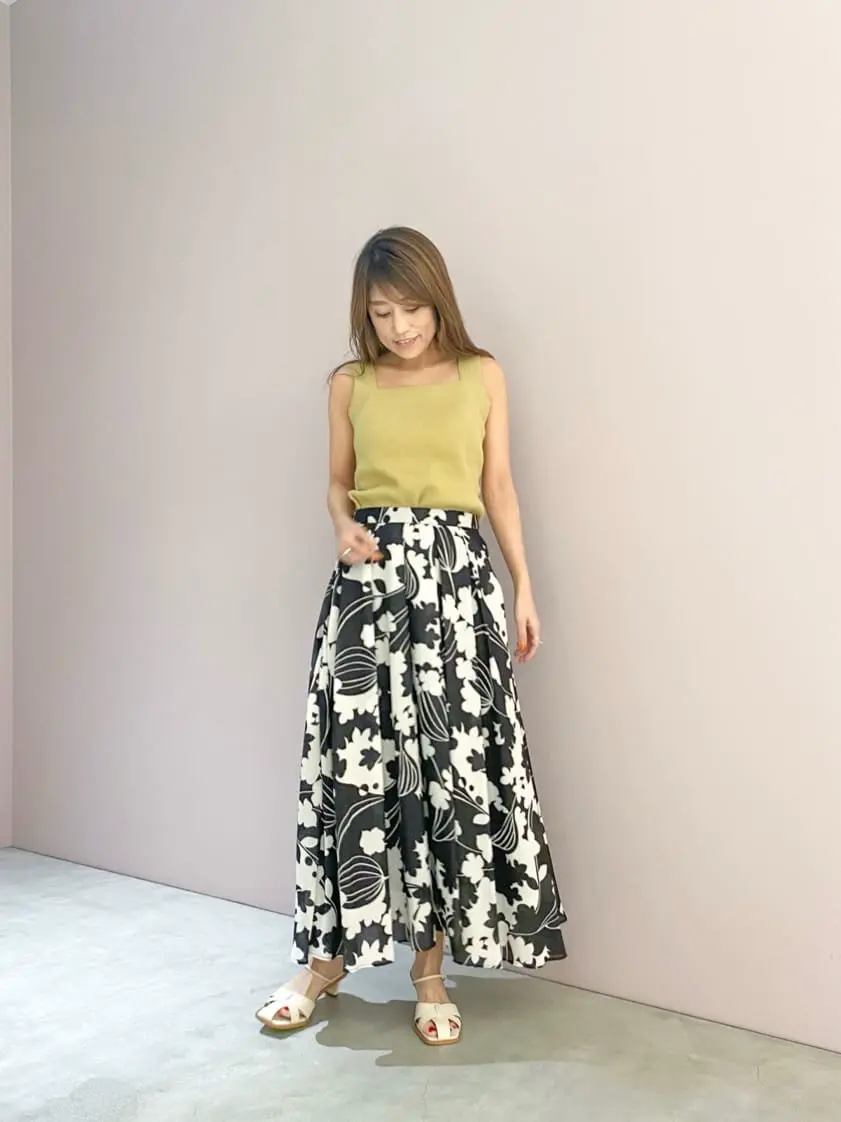 ORIGINATED IN GRACE CONTINENTAL yukimi yonee コーディネート画像