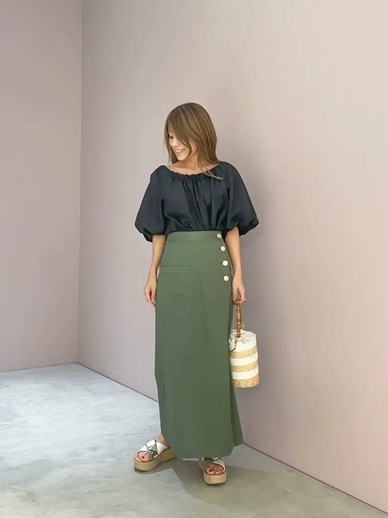 ORIGINATED IN GRACE CONTINENTAL yukimi yonee コーディネート画像