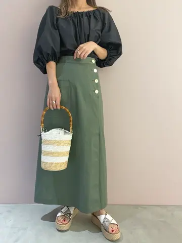 ORIGINATED IN GRACE CONTINENTAL yukimi yonee コーディネート画像