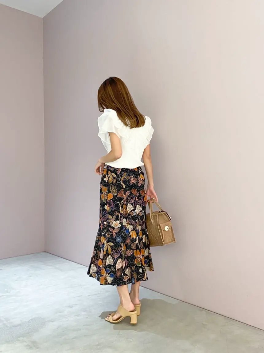 ORIGINATED IN GRACE CONTINENTAL yukimi yonee コーディネート画像