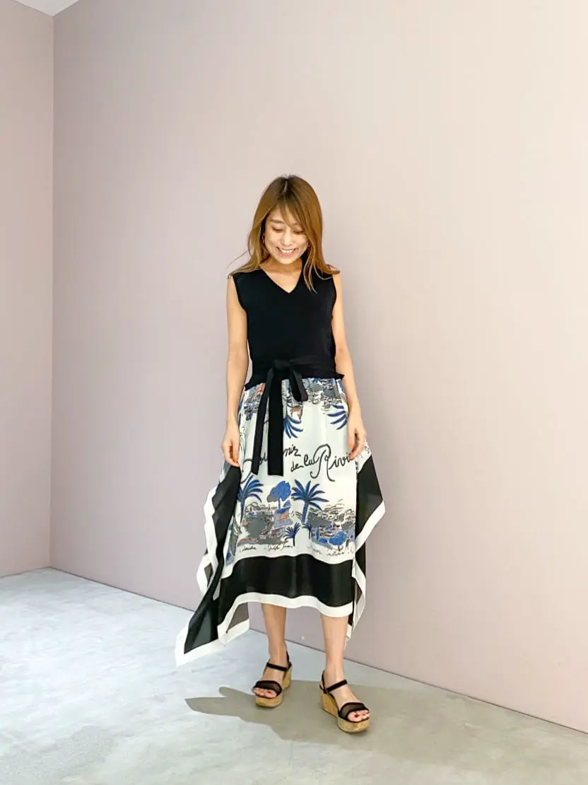 ORIGINATED IN GRACE CONTINENTAL yukimi yonee コーディネート画像