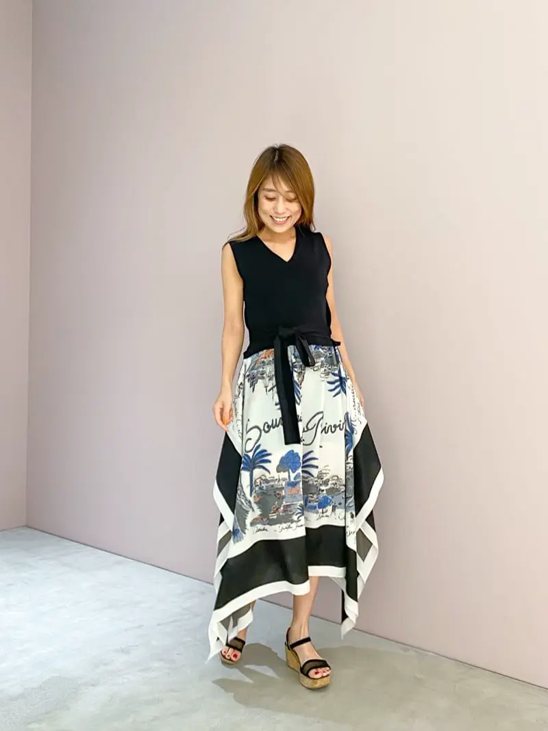 ORIGINATED IN GRACE CONTINENTAL yukimi yonee コーディネート画像