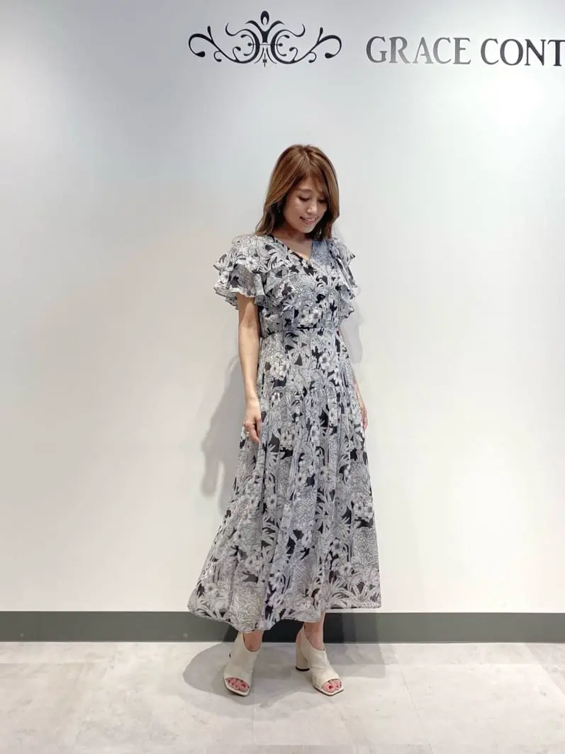 ORIGINATED IN GRACE CONTINENTAL yukimi yonee コーディネート画像