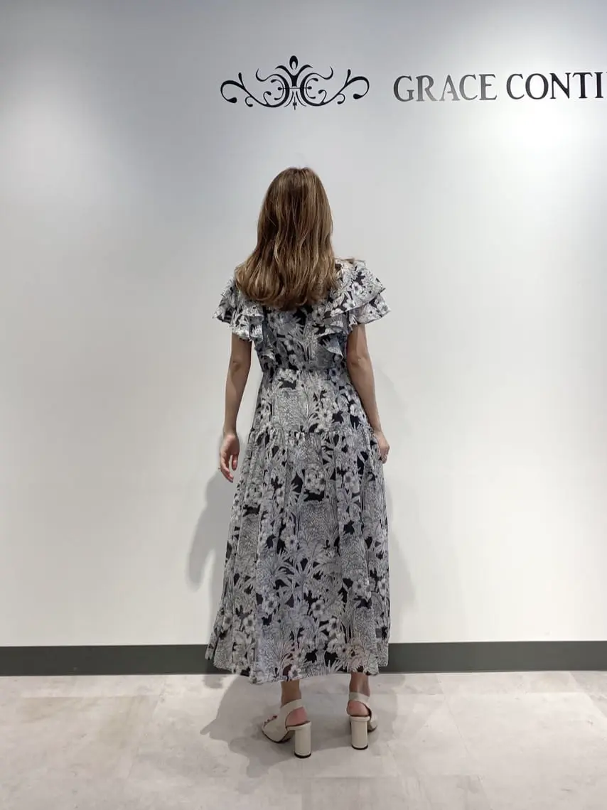 ORIGINATED IN GRACE CONTINENTAL yukimi yonee コーディネート画像