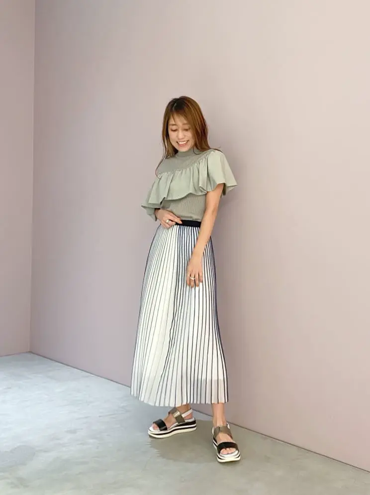 ORIGINATED IN GRACE CONTINENTAL yukimi yonee コーディネート画像