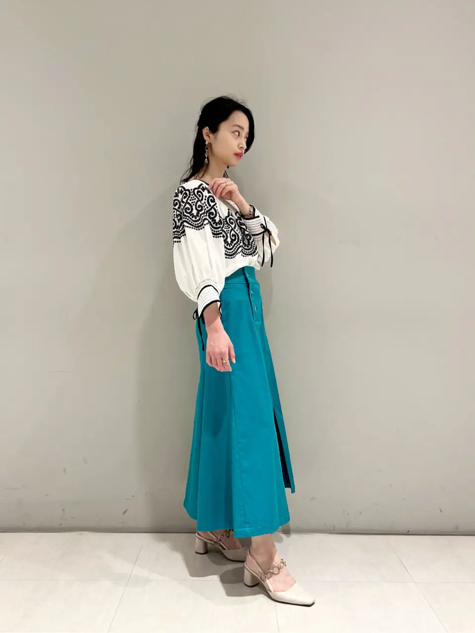 ORIGINATED IN GRACE CONTINENTAL yuri コーディネート画像