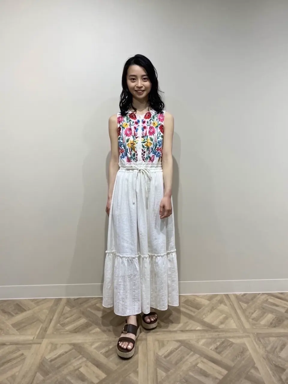 美品 グレースコンチネンタル ドビー 刺繍 ロング ワンピース ブルー ドレス ドビー刺繍ロングワンピース / GRACE CONTINENTAL | GRACE