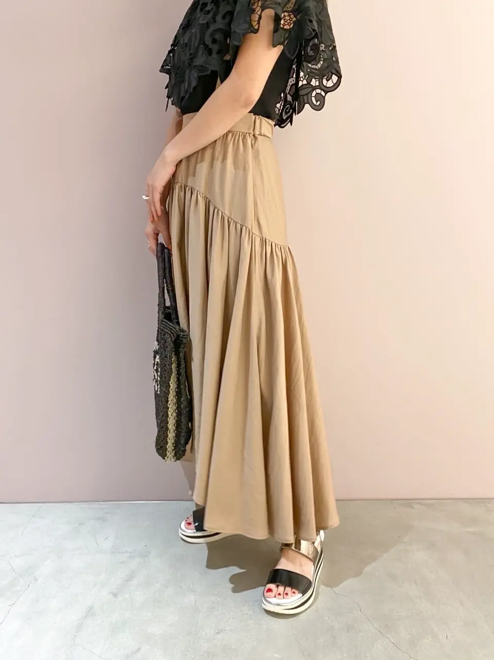 ORIGINATED IN GRACE CONTINENTAL yukimi yonee コーディネート画像