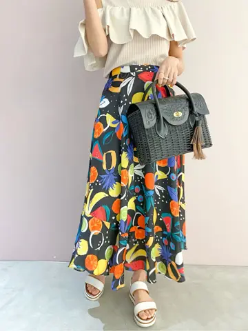 ORIGINATED IN GRACE CONTINENTAL yukimi yonee コーディネート画像