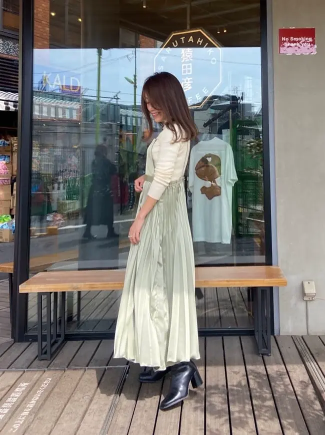 ORIGINATED IN GRACE CONTINENTAL yukimi yonee コーディネート画像