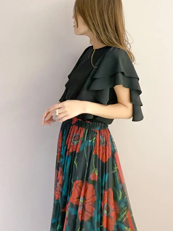 ORIGINATED IN GRACE CONTINENTAL yukimi yonee コーディネート画像