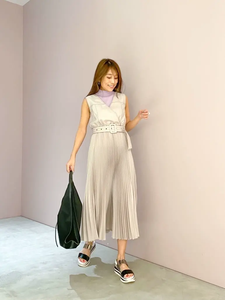 ORIGINATED IN GRACE CONTINENTAL yukimi yonee コーディネート画像