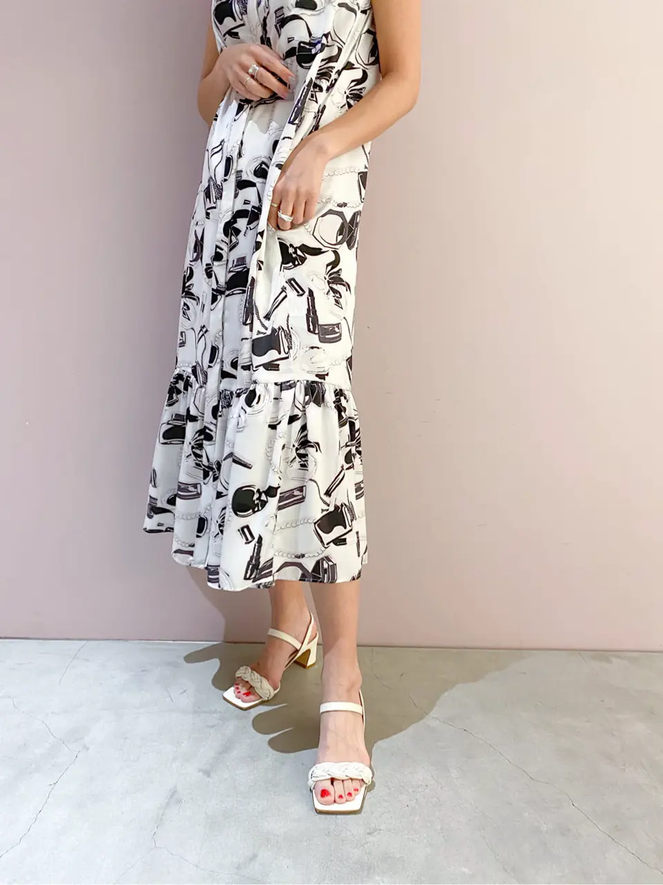 ORIGINATED IN GRACE CONTINENTAL yukimi yonee コーディネート画像