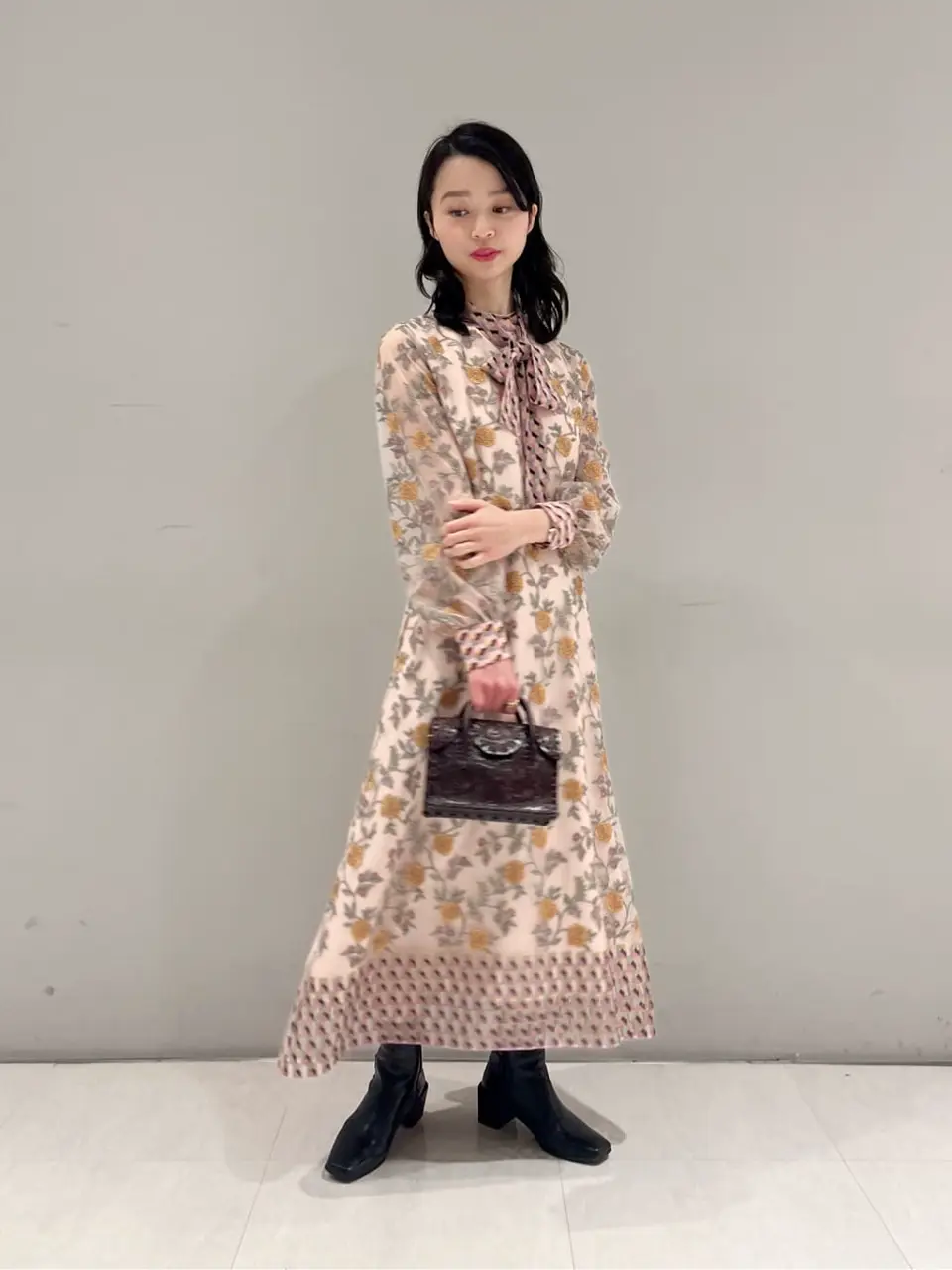 ORIGINATED IN GRACE CONTINENTAL yuri コーディネート画像