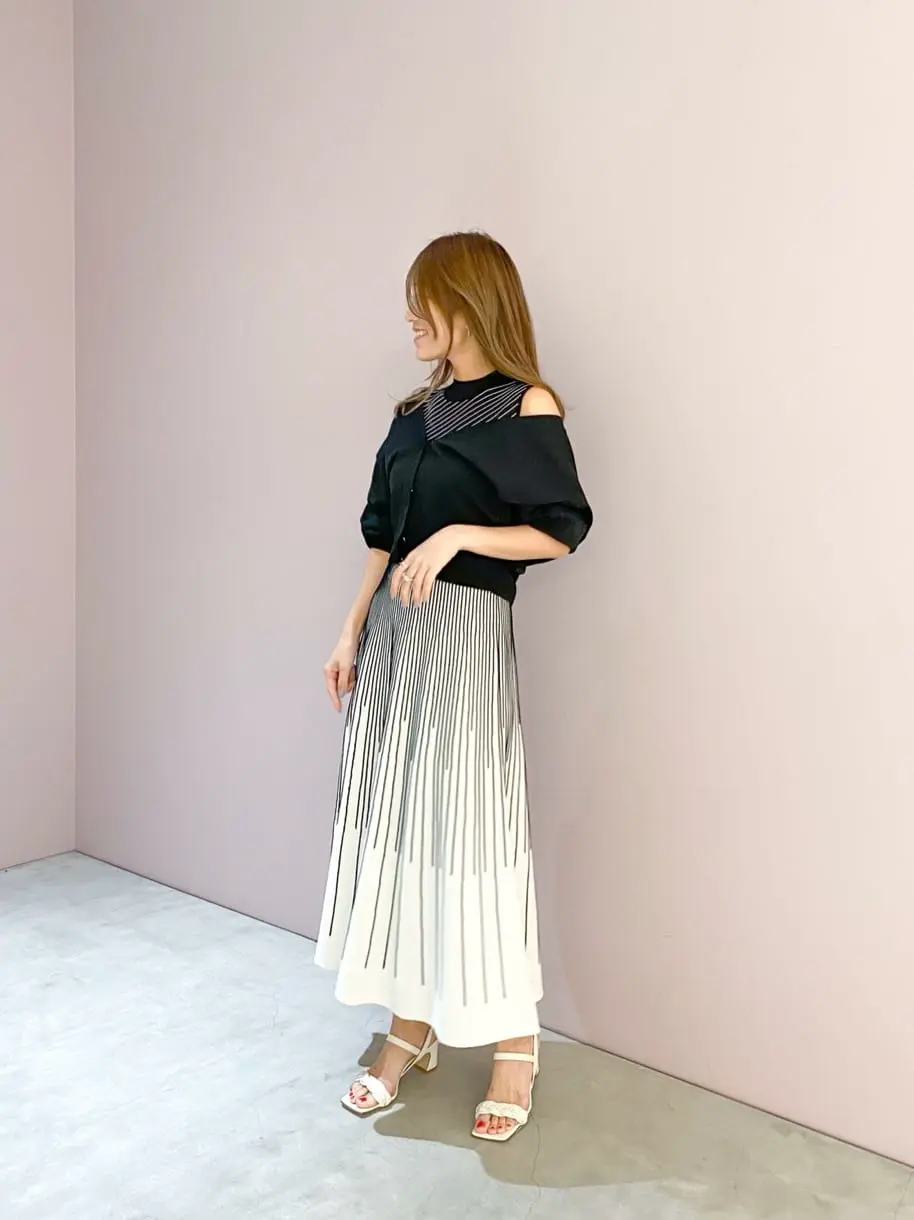 ORIGINATED IN GRACE CONTINENTAL yukimi yonee コーディネート画像