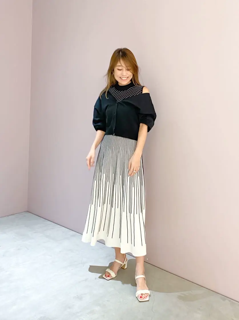 ORIGINATED IN GRACE CONTINENTAL yukimi yonee コーディネート画像