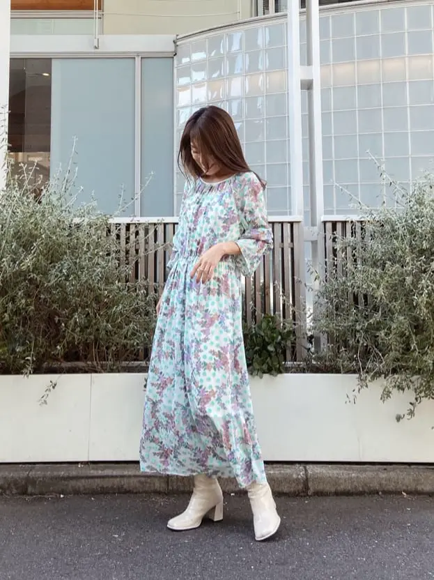 ORIGINATED IN GRACE CONTINENTAL yukimi yonee コーディネート画像