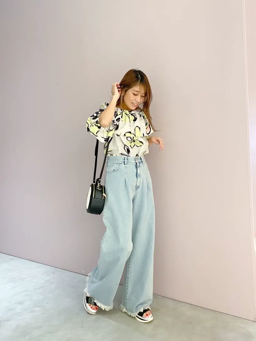 ORIGINATED IN GRACE CONTINENTAL yukimi yonee コーディネート画像