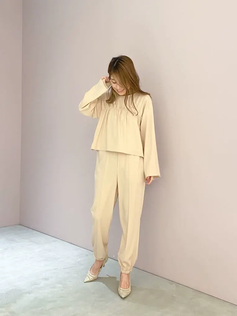 ORIGINATED IN GRACE CONTINENTAL yukimi yonee コーディネート画像