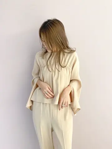 ORIGINATED IN GRACE CONTINENTAL yukimi yonee コーディネート画像