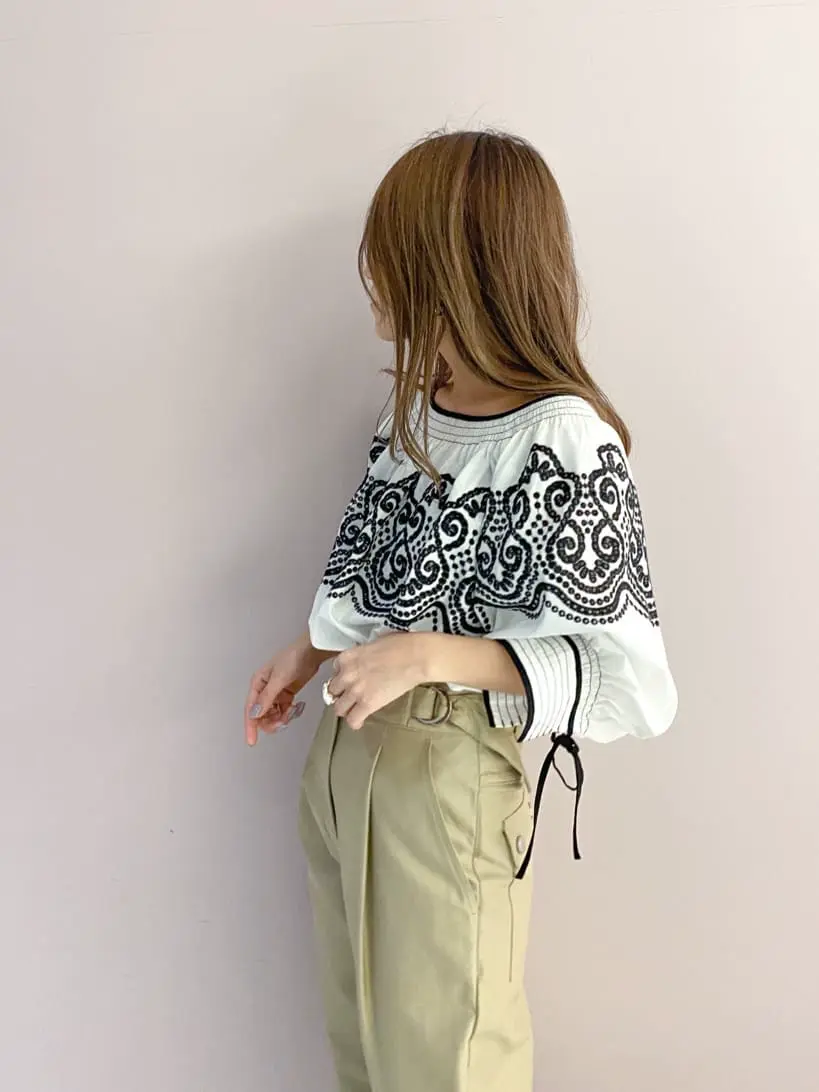 ORIGINATED IN GRACE CONTINENTAL yukimi yonee コーディネート画像