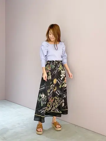 ORIGINATED IN GRACE CONTINENTAL yukimi yonee コーディネート画像