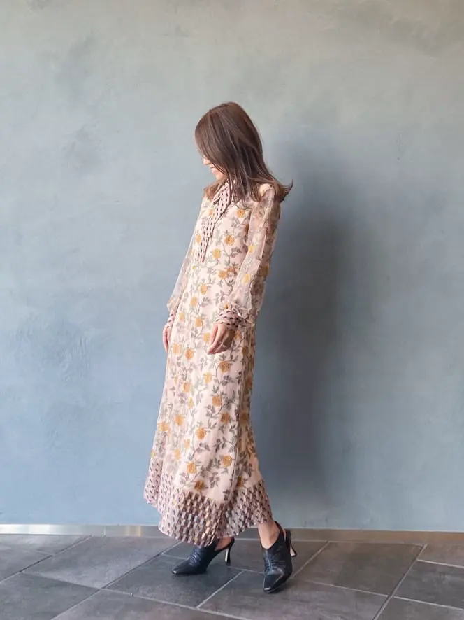 ORIGINATED IN GRACE CONTINENTAL yukimi yonee コーディネート画像