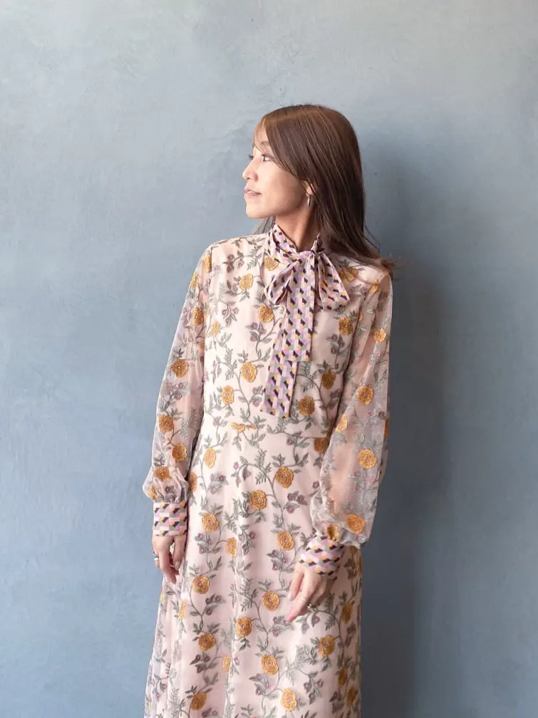 ORIGINATED IN GRACE CONTINENTAL yukimi yonee コーディネート画像