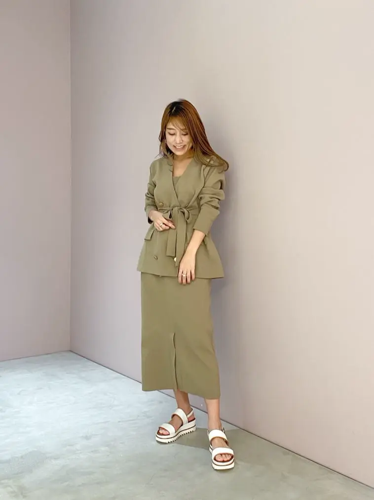 ORIGINATED IN GRACE CONTINENTAL yukimi yonee コーディネート画像