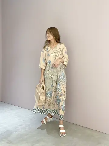 ORIGINATED IN GRACE CONTINENTAL yukimi yonee コーディネート画像