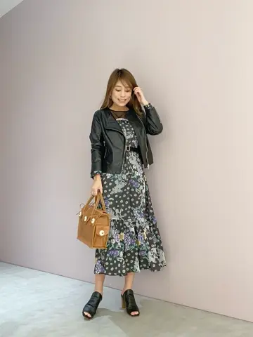 ORIGINATED IN GRACE CONTINENTAL yukimi yonee コーディネート画像