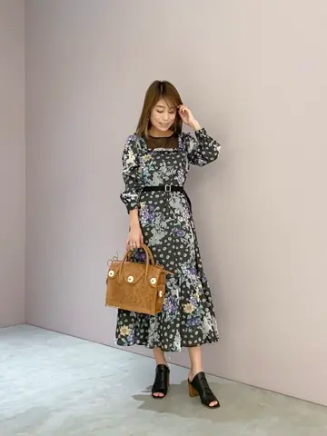 ORIGINATED IN GRACE CONTINENTAL yukimi yonee コーディネート画像