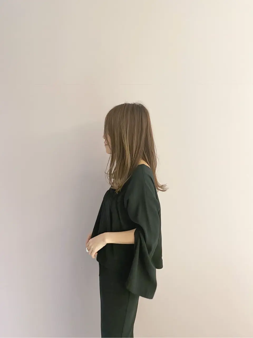 ORIGINATED IN GRACE CONTINENTAL yukimi yonee コーディネート画像