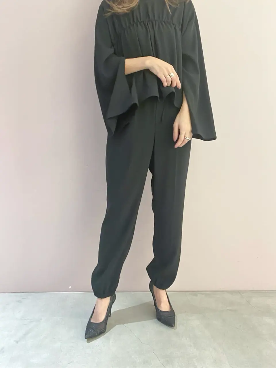 ORIGINATED IN GRACE CONTINENTAL yukimi yonee コーディネート画像