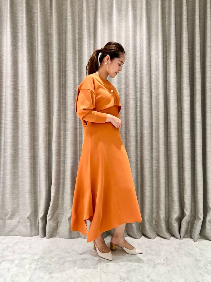  小笠原　春菜 コーディネート画像