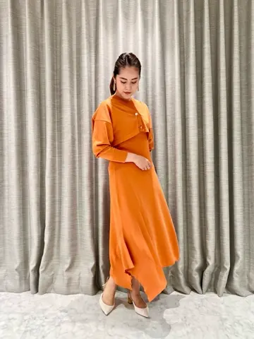 ORIGINATED IN GRACE CONTINENTAL 小笠原　春菜 コーディネート画像