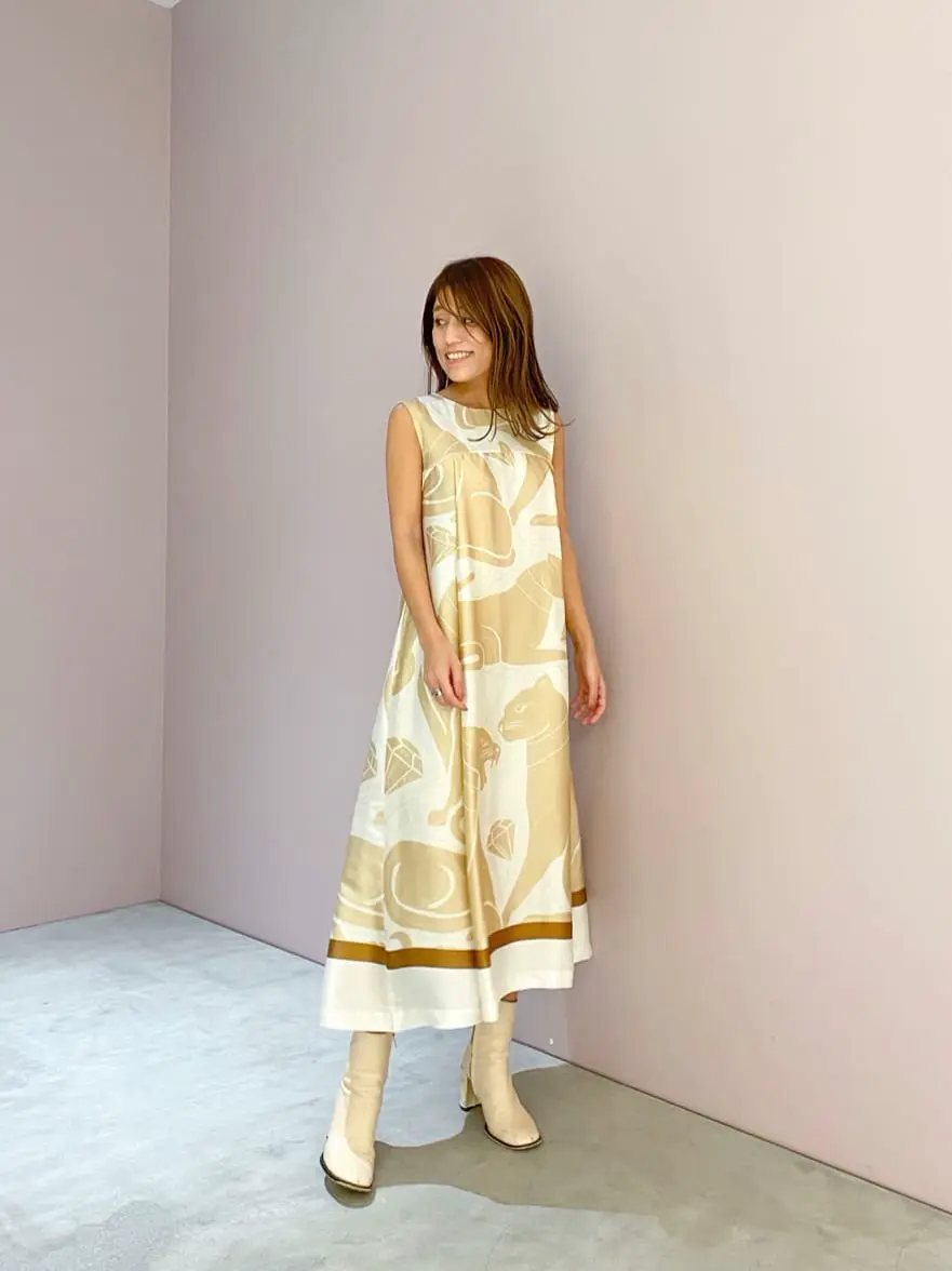 ORIGINATED IN GRACE CONTINENTAL yukimi yonee コーディネート画像