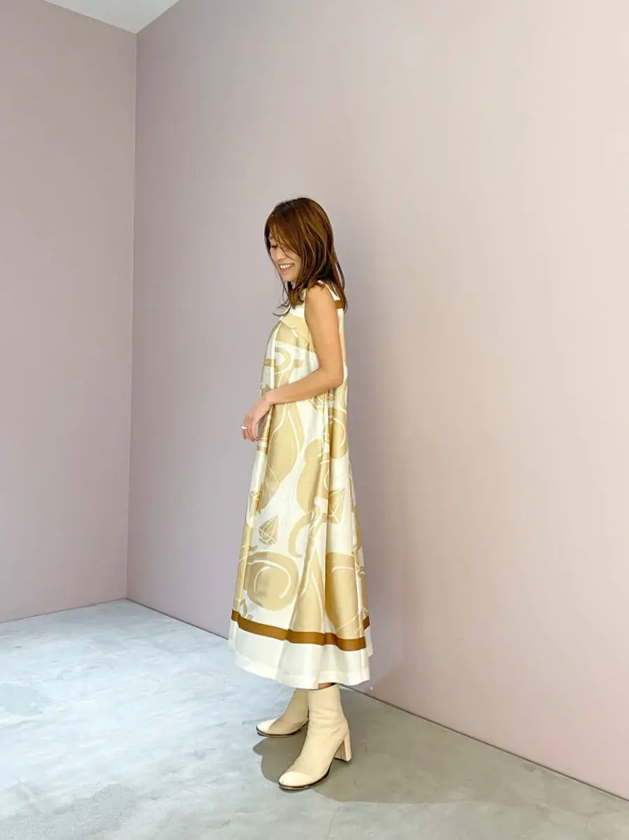 ORIGINATED IN GRACE CONTINENTAL yukimi yonee コーディネート画像