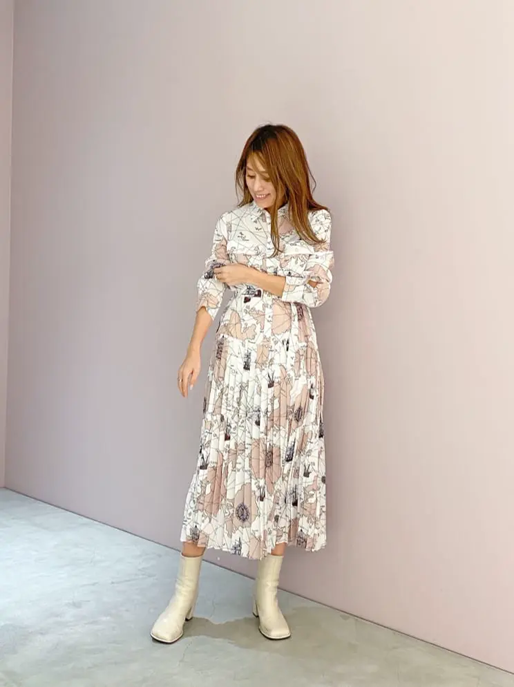 ORIGINATED IN GRACE CONTINENTAL yukimi yonee コーディネート画像