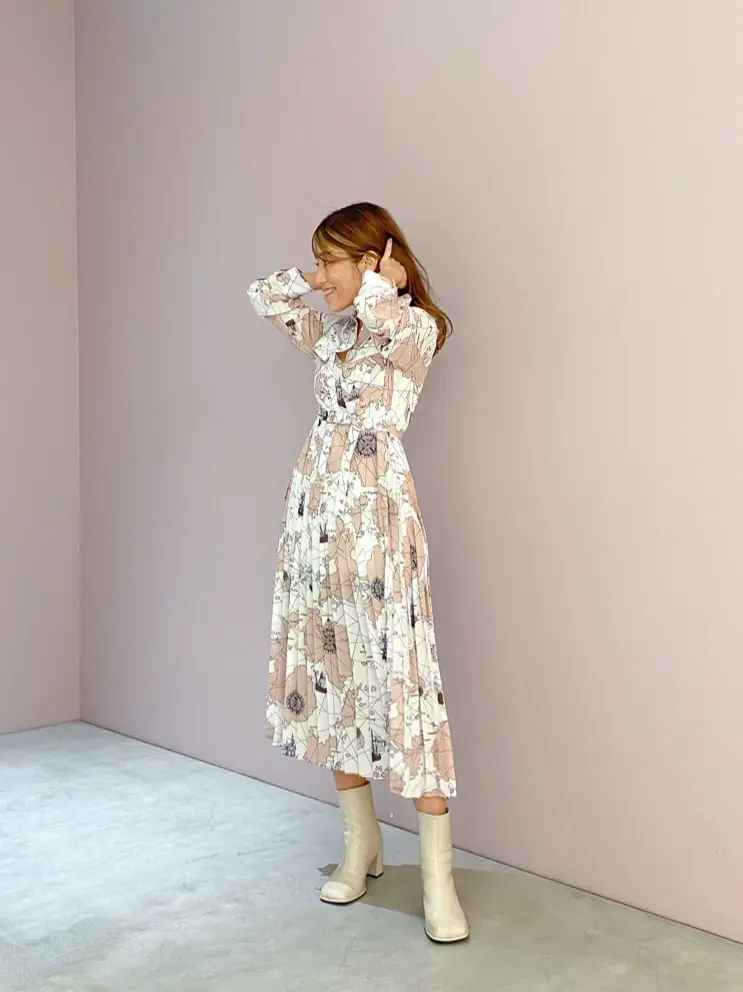 ORIGINATED IN GRACE CONTINENTAL yukimi yonee コーディネート画像