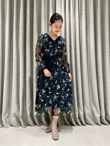 ORIGINATED IN GRACE CONTINENTAL 小笠原　春菜 コーディネート画像