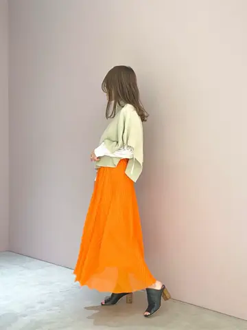 ORIGINATED IN GRACE CONTINENTAL yukimi yonee コーディネート画像