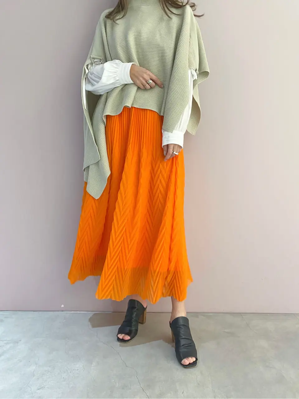 ORIGINATED IN GRACE CONTINENTAL yukimi yonee コーディネート画像