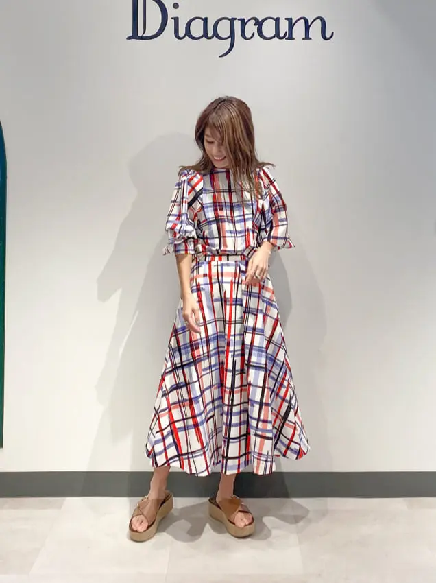 ORIGINATED IN GRACE CONTINENTAL yukimi yonee コーディネート画像