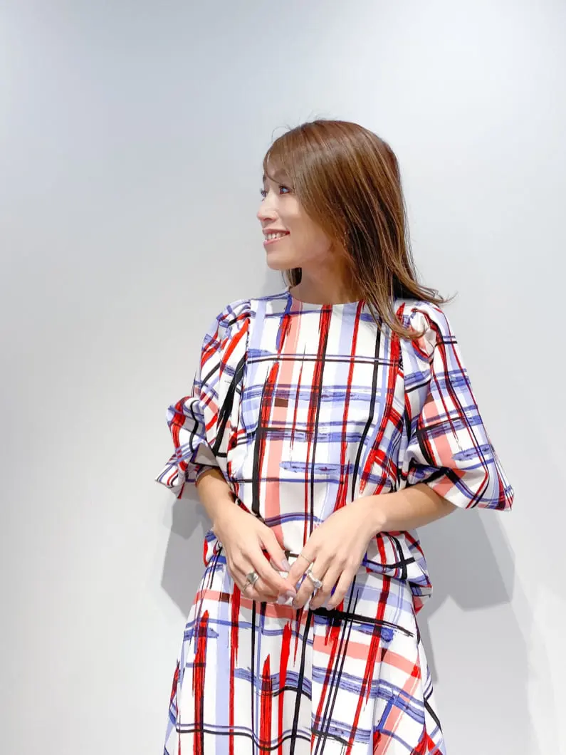 ORIGINATED IN GRACE CONTINENTAL yukimi yonee コーディネート画像